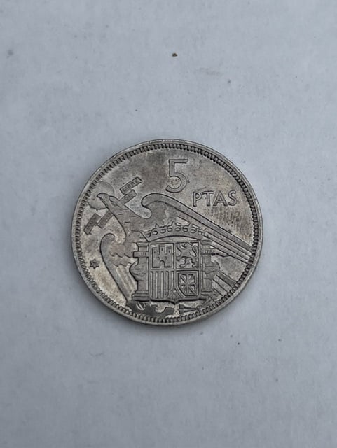 5 pesetas 1957.  *75