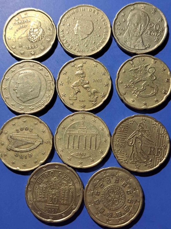 8☆☆Vendo lote de 11 monedas, (higienizadas) de 20 c de € de distintos países.Ver fotos y descripción.