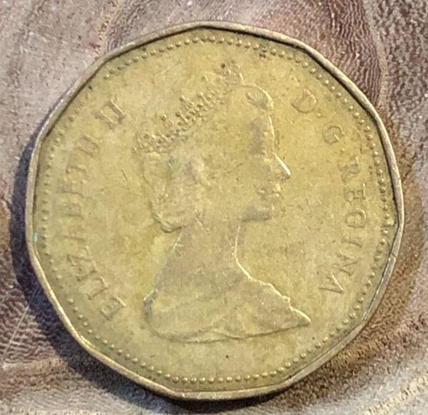 1 Dollar De Canadá del año 1987