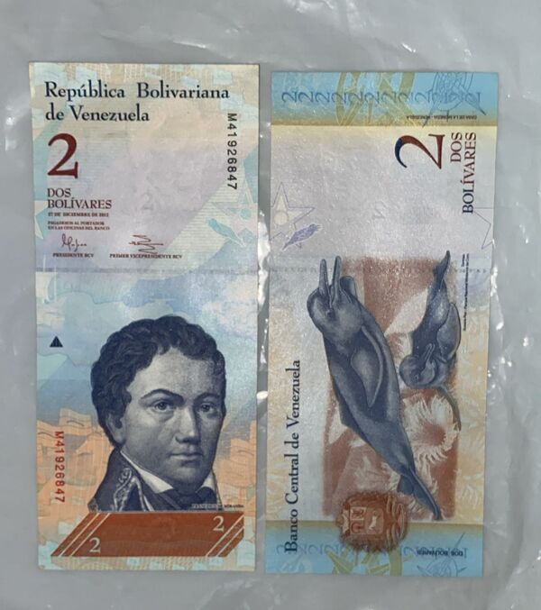 2 Bolivares Venezuela 27 de diciembre 2012