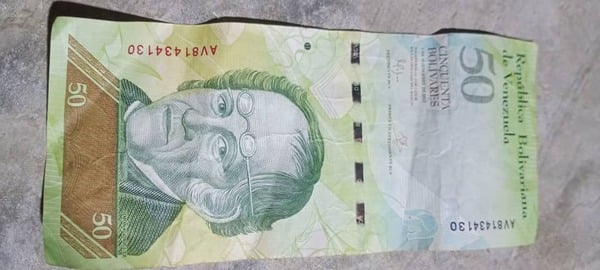 Billete de 50bs 5 de noviembre 2015