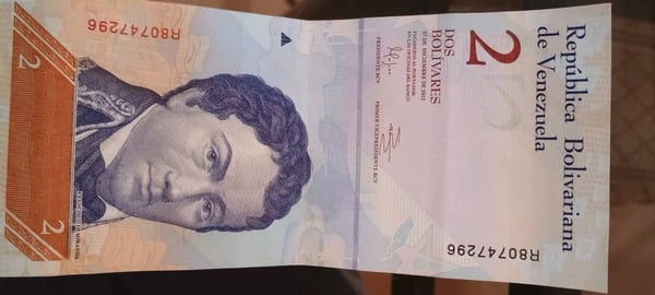 2 bolivares