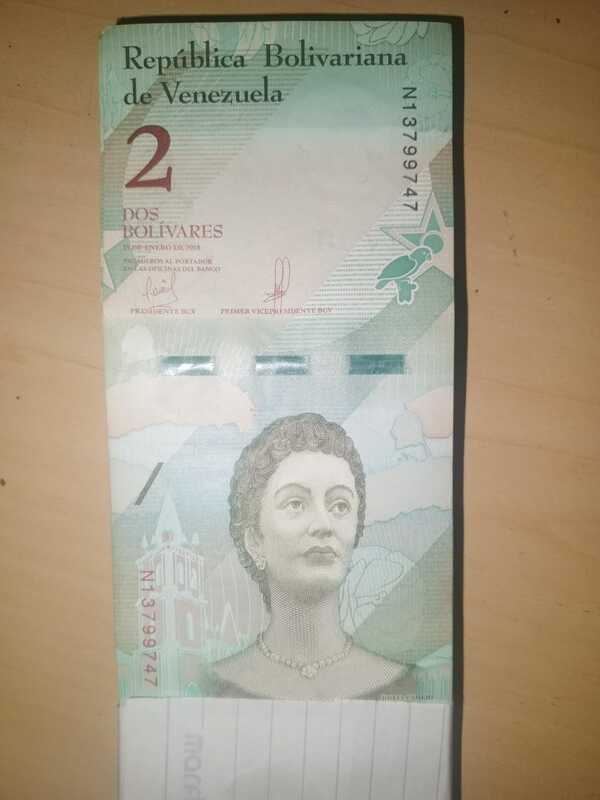 Billetes 2 bolívares venezolanos año 2018