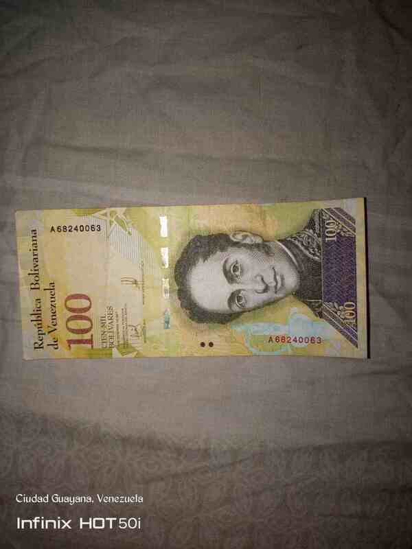 100 Bolívares