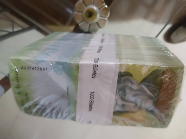 50 Bolívares 2015 .. 11/05/2015