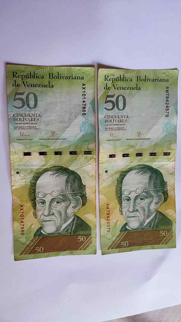 2 Billete de 50 bolivares año 2015