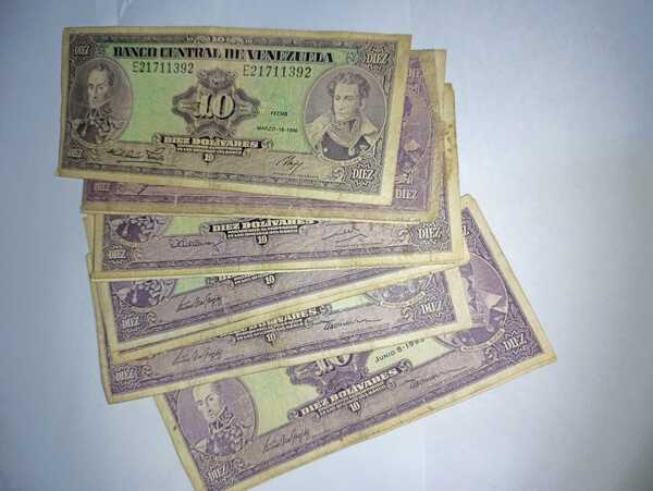 BILLETE 10 BOLIVARES VENEZOLANO