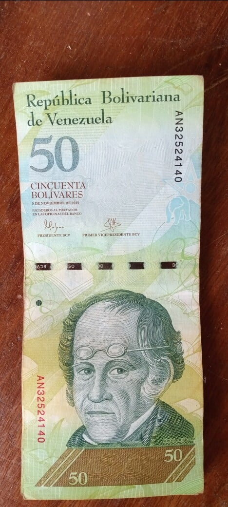 Venta de Billetes de 50 del 2015