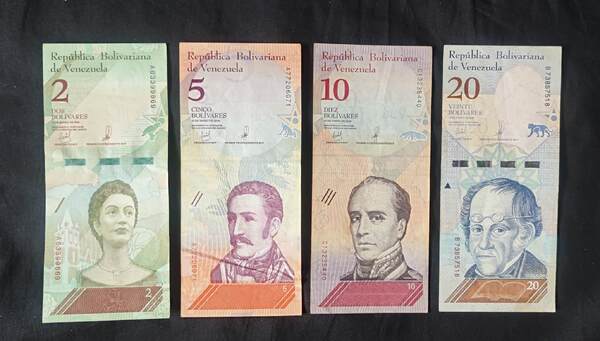 Selección de Billetes de Venezuela año 2018