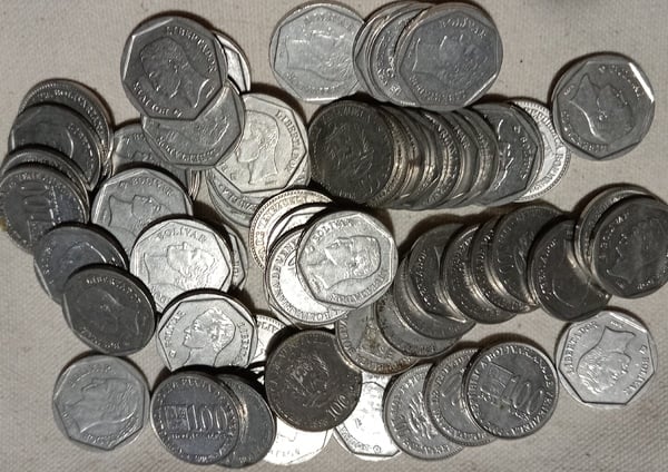 MONEDAS 100 BOLÍVARES