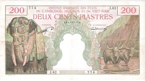 200 Piastres