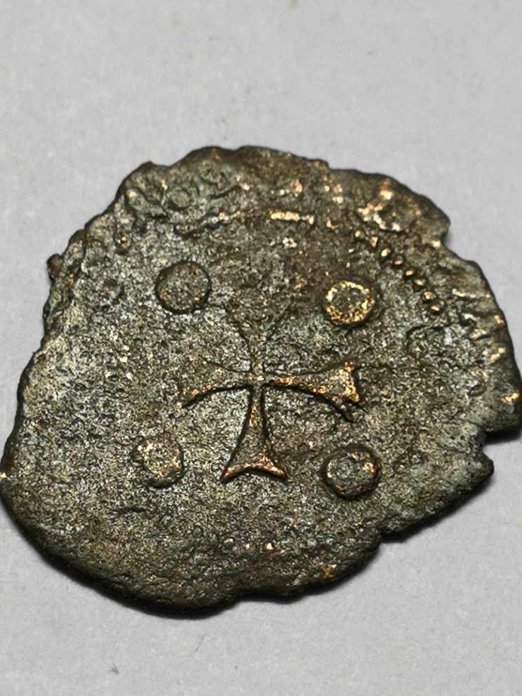 Foto 1 Moneta non identificata: Me pueden ayudar a identificar está moneda