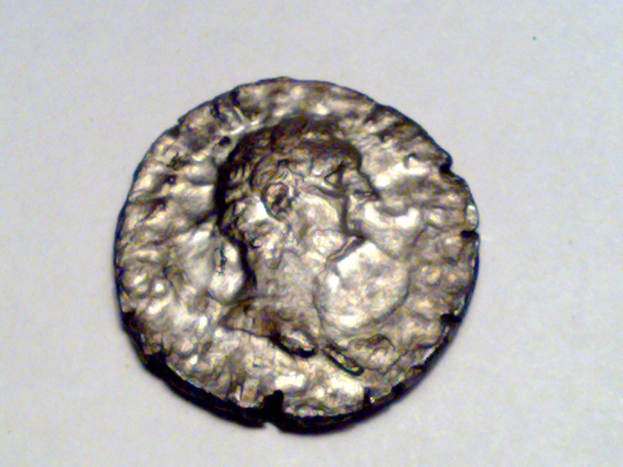 Foto 1 Moneta non identificata: HOLA COMPAÑEROS, ¿PODRIAIS AYUDARME CON ESTA MONEDA?