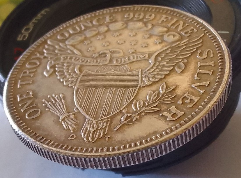 Foto 2 Moneta non identificata: ONE TROY LIBERTY, OUNCE 999 FINE SILVER