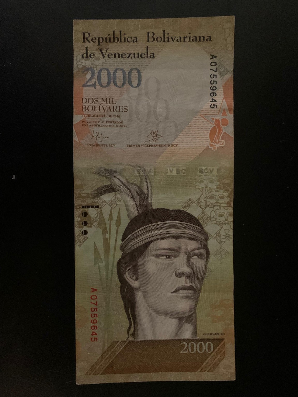 Foto 1 Moneta non identificata: Billete de Dos Mil Bolívares
