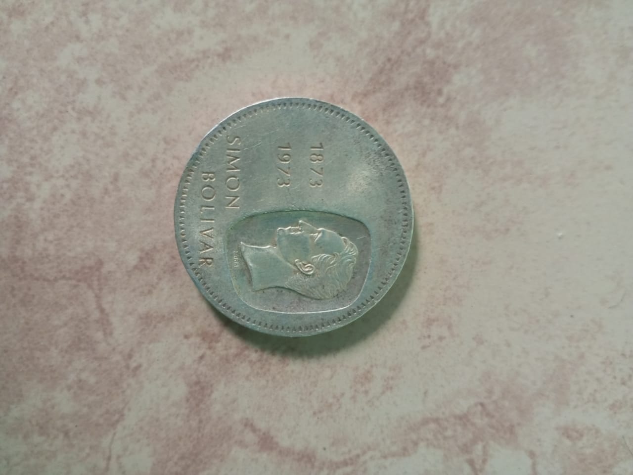 Foto 2 Moneta non identificata: moneda de 10 bolivares