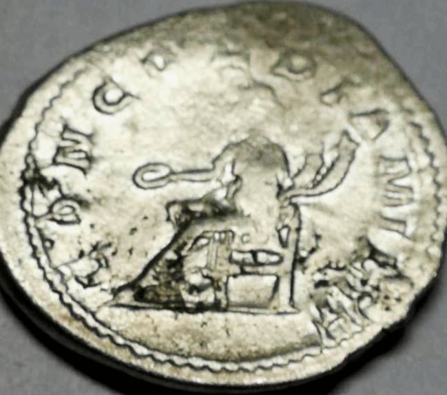 Foto 2 Moneta non identificata: Me pueden ayudar a identificar está moneda