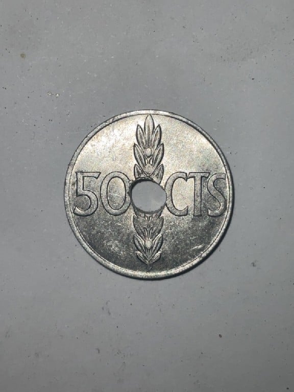 Foto 1 Moneta non identificata: 50 cts 1966 error?
