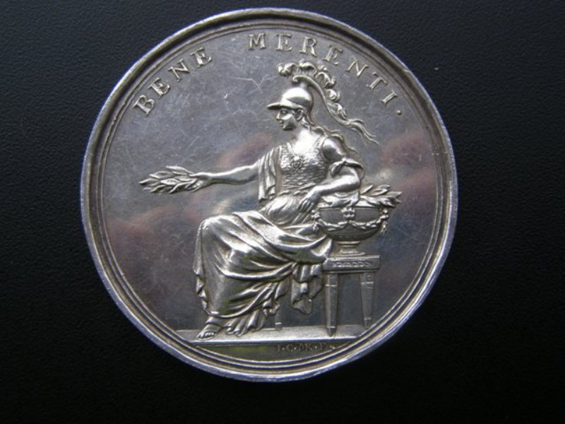 Foto 1 Moneta non identificata: Hola Compañeros, me podeis ayudar a identificar y val. esta moneda o medalla.