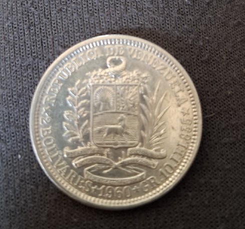 Foto 1 Moneta non identificata: 2 bolivares 1960